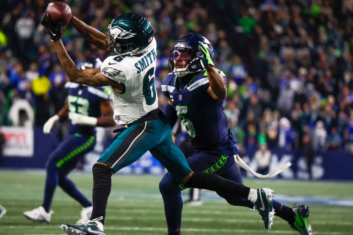 DeVonta Smith injured his knee in the first drive of the game against the Seattle Seahawks.